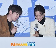 신혜선x이준영, 꽁냥꽁냥 용감한 시민 [포토엔HD]