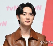 도경수, 오랜 매니저와 독립…SM 측 "엑소 활동은 함께" [공식입장]