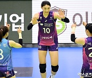 미소 보이는 김연경[포토]