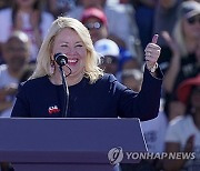 Congresswoman No Re-election