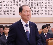 [국감]업무보고하는 이완규 법제처장