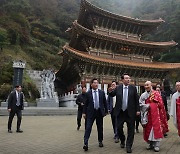 단양 구인사 찾은 윤 대통령