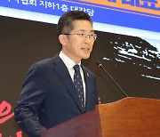 의대 정원 발표 않자…‘집단휴진 엄포’ 의협 “정부와 긴밀 소통”