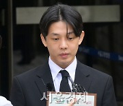 '상습 마약 혐의' 유아인, 끝내 재판 넘겨져···'마약 실랑이' 끝나나