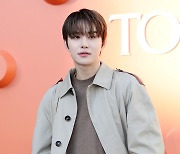 NCT 정우, 우수에 찬 눈빛