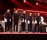 KT, LCK 내전서 첫 승…DK는 탈락 위기