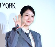 신예은, '밤을 빛내는 미모' [사진]