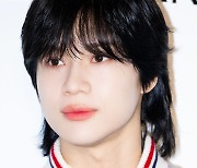 [T포토] 태민 '눈에 별 박았어'