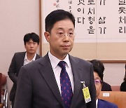 발언대 향하는 손준성 대구고검 차장검사