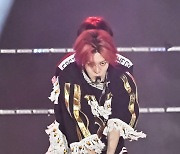 NCT127 유타,'강렬 눈빛' [사진]