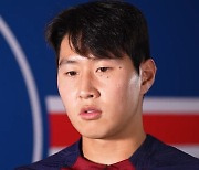 'PSG 복귀 인사' 이강인 "AG 보내준 구단에 감사, 빨리 경기 뛰고 싶다"... '출격' 기다리는 골든보이