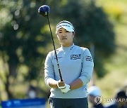 LPGA 투어 BMW 챔피언십 3R, 티샷 준비하는 유해란