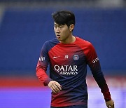 이강인, 소속팀 PSG 복귀전서 풀타임 활약...팀승리 견인