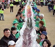 [포토] 600미터 무지개 가래떡