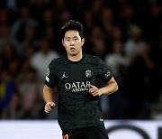 다시 '파리지앵 모드' 이강인, PSG서 첫 풀타임…팀은 3-0 완승