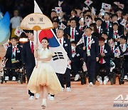 [항저우]장애인아시안게임 개막…골볼 김희진-태권도 주정훈 기수맡아, 그런데 왜 목표를 낮췄을까