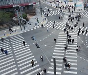 고용률 역대 최고?...민간 '풀타임' 일자리는 줄어