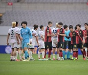 [포토] '2-1' 지동원의 득점으로 강원에게 승리하는 서울