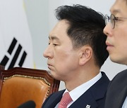 與 혁신위 인선 난항..인물난에 표류