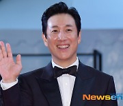 ‘마약 혐의’ 이선균, 유흥업소 관계자에 3억5천 건넸나…이르면 다음주 소환