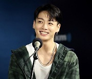 BTS 정국, 스포티파이 일간 차트 3곡 동시 진입