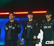 ‘압도적 체급차이’…T1, 킬 스코어 퍼펙트 게임으로 C9 격파 2승째 [롤드컵]