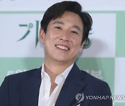 이선균, 결국 형사입건…피의자 신분 전환