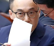 검찰총장 “이재명 사건 증거 있어” “김건희 수사, 말하기 어려워”