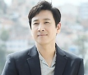 [속보] '마약 투약' 혐의 이선균과 연락…유흥업소 종업원 구속