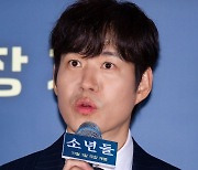 [T포토] 유준상 '진중한 인사말'