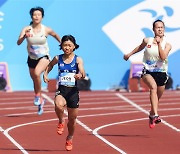 '스마일 레이서' 전민재 은메달…장애인AG 한국 대표팀 첫 메달