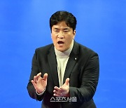 [포토]'잘하고 있어!' 박수 차상현 감독