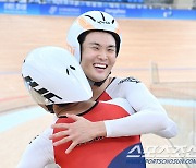 [항저우]"첫 금메달은 남자 사이클" 김정빈-윤중헌 개인 추발 4000m 1위 질주