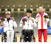 38도 고열 딛고 분투, 금·은에도 만족 못한 한국 사격 "싹쓸이 못해 아쉬워요"