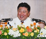 “몸으로 느껴라, 우승 각오해라” 감독 8년 ‘짬바’, 그 속의 카리스마…’롯태형’의 메시지는 확실했다 [오!쎈 부산]