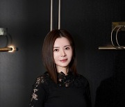 장서희 "독신주의? 짝 기다리고 있어…부모님, 닦달 안 하지만" [엑's 인터뷰]