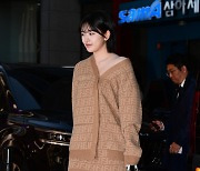 [TEN포토] 안유진 '아슬아슬한 초미니'