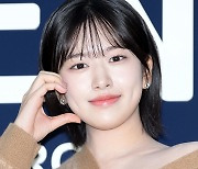 [Ms포토] 안유진 '러블리 하트'