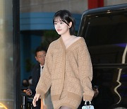 [Ms포토] 안유진 '청담동 거리에서 빛나는 미모'