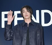 [Ms포토] 김영광 '쿨한 손인사'