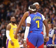 '요키치 트리플더블' NBA 덴버, 2023-24시즌 개막전서 LA 레이커스 제압