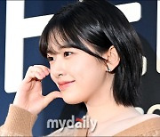 [MD포토] 아이브 안유진, '넘치는 예쁨'