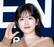 [T포토] 안유진 '안댕댕이 하는 볼하트'