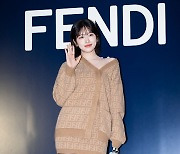 [T포토] 안유진 '퍼스널 컬러가 러블리'