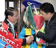 '에어서울의 인천-도토리 노선 복항 축하'