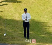 [포토] 이형준 '오르막 그린에 올린다'