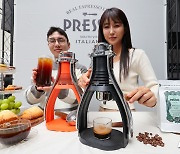 코디아, 무전원 에스프레소 메이커 ROK PRESSO 국내 출시