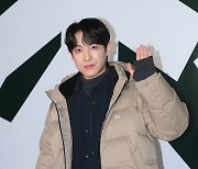 [E포토] 이준, '따뜻한 겨울 보내세요'