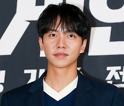 [포토] 이승기, '변함없이 선한 미소'