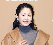 [포토] 고현정, '코트 이너는 과감한 시스루'